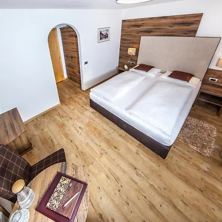Garni Lanzinger 3*